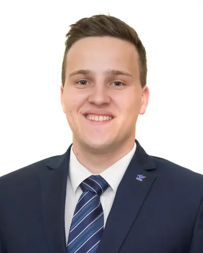 Ervin Csiki as a real estate agent at Welt Imobiliare, 2017